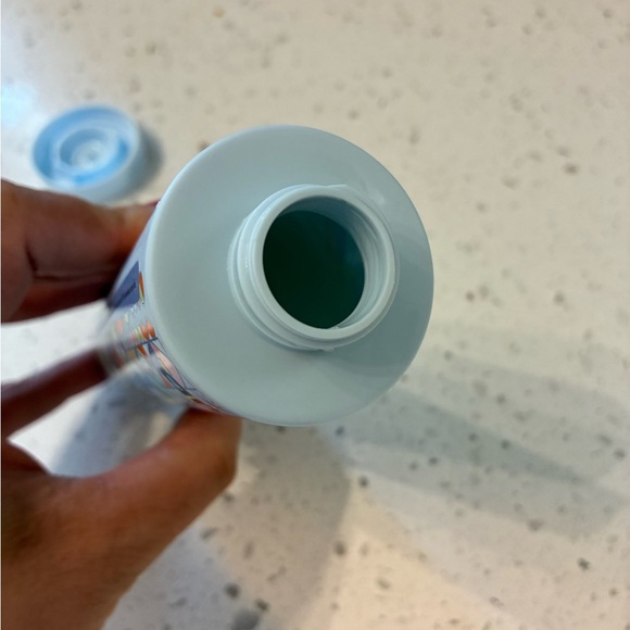 Amika Curl Corps Gel- 70% full - Picture 4 of 4